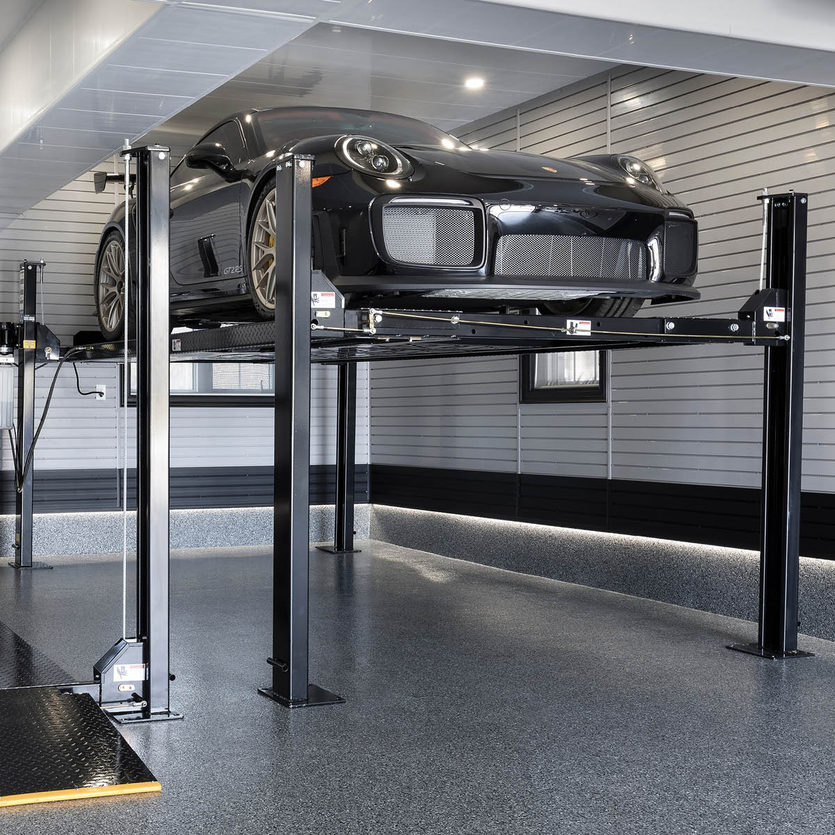 Single post & 4 post car lifts