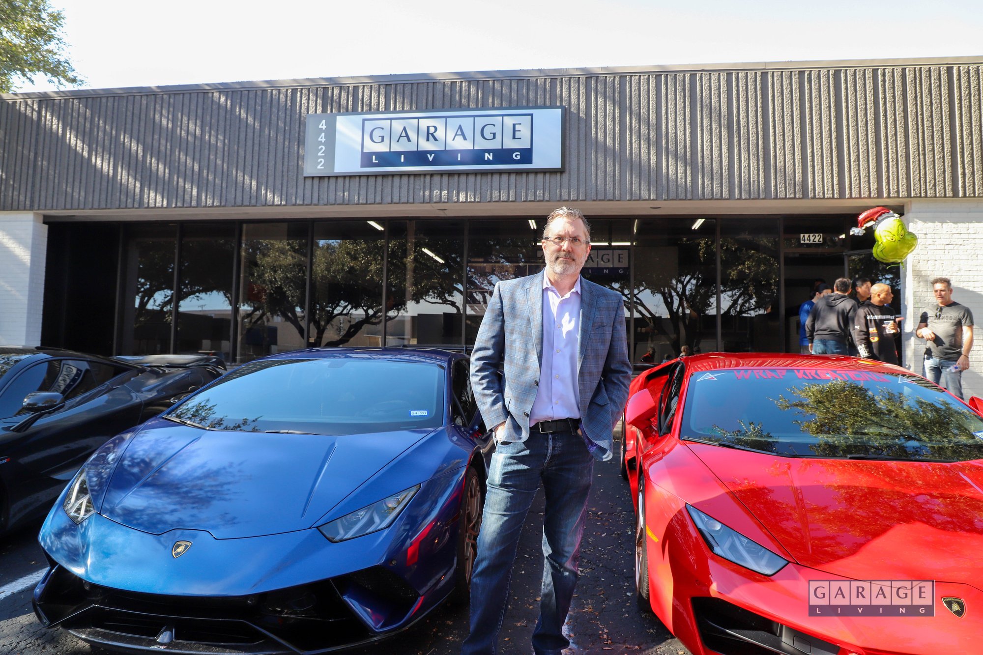 Dallas Showroom - Garage Living