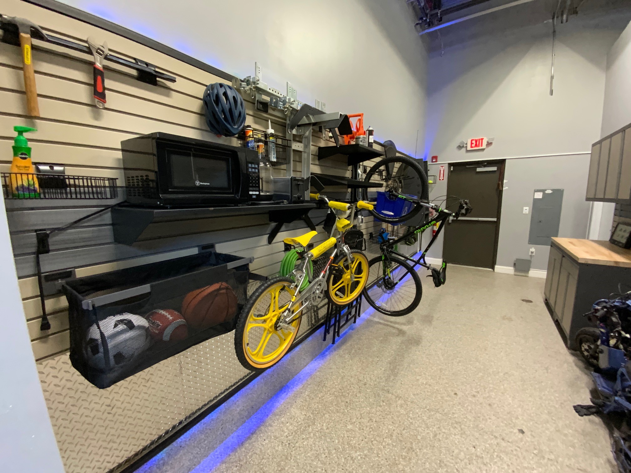 Garage Living New Jersey Showroom - Bikes - Slatwall accessories
