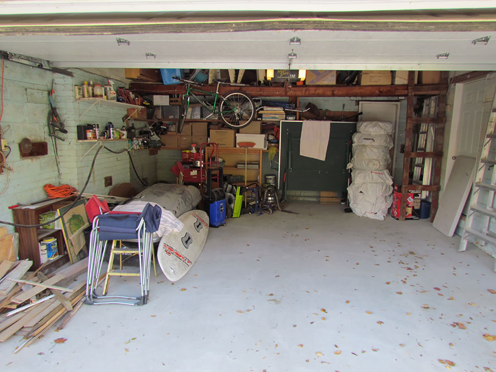 garage value clutter