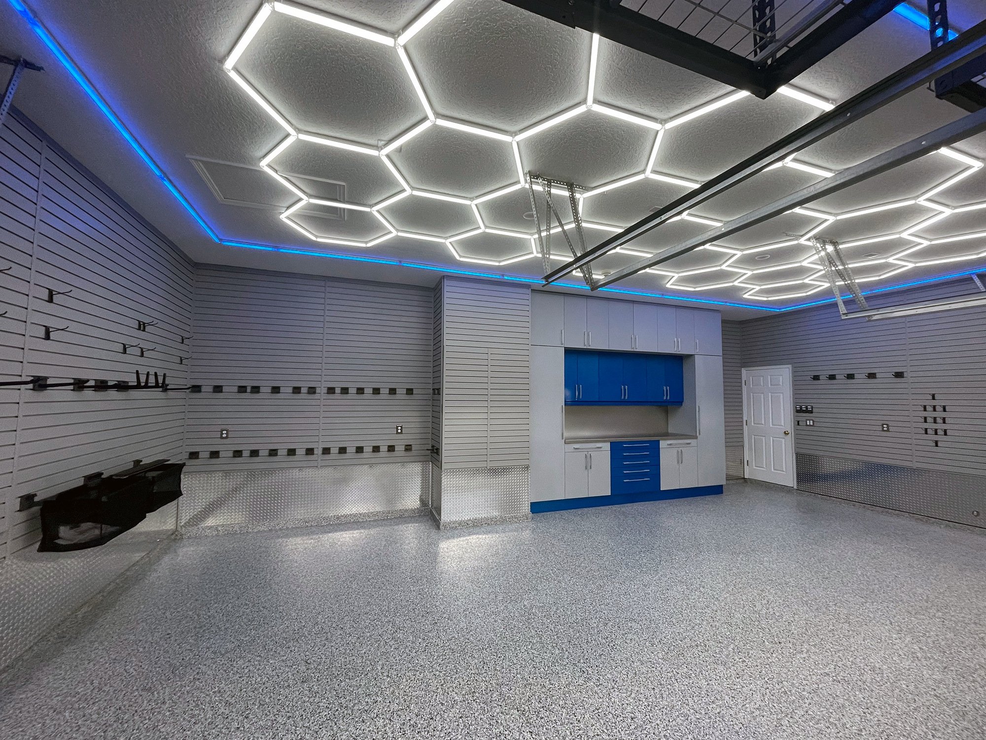Modern garage transformation - Garage Living of Tampa Florida
