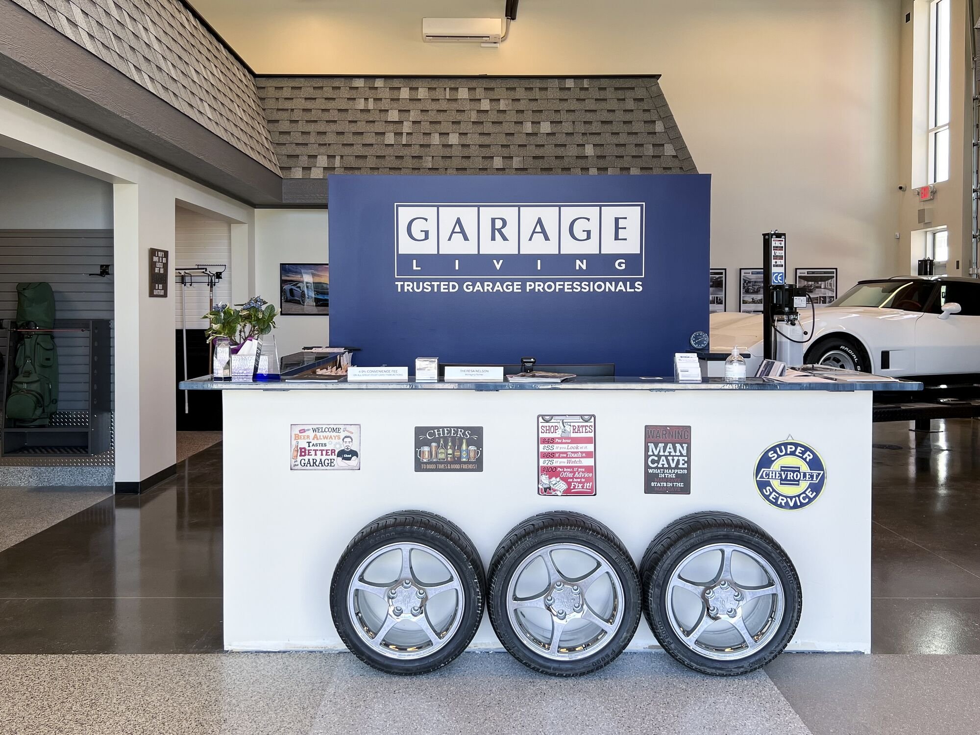 Garage Living Omaha - Showroom