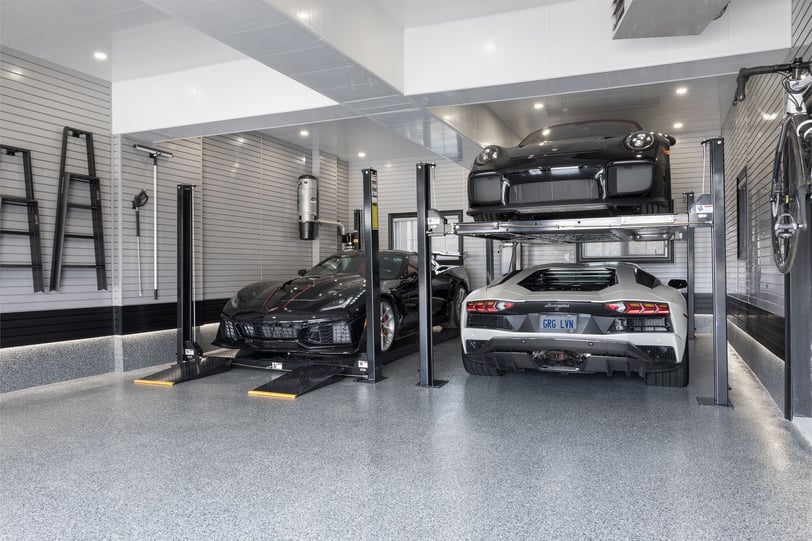 Garage car lift maximizing vertical parking space for multiple vehicles