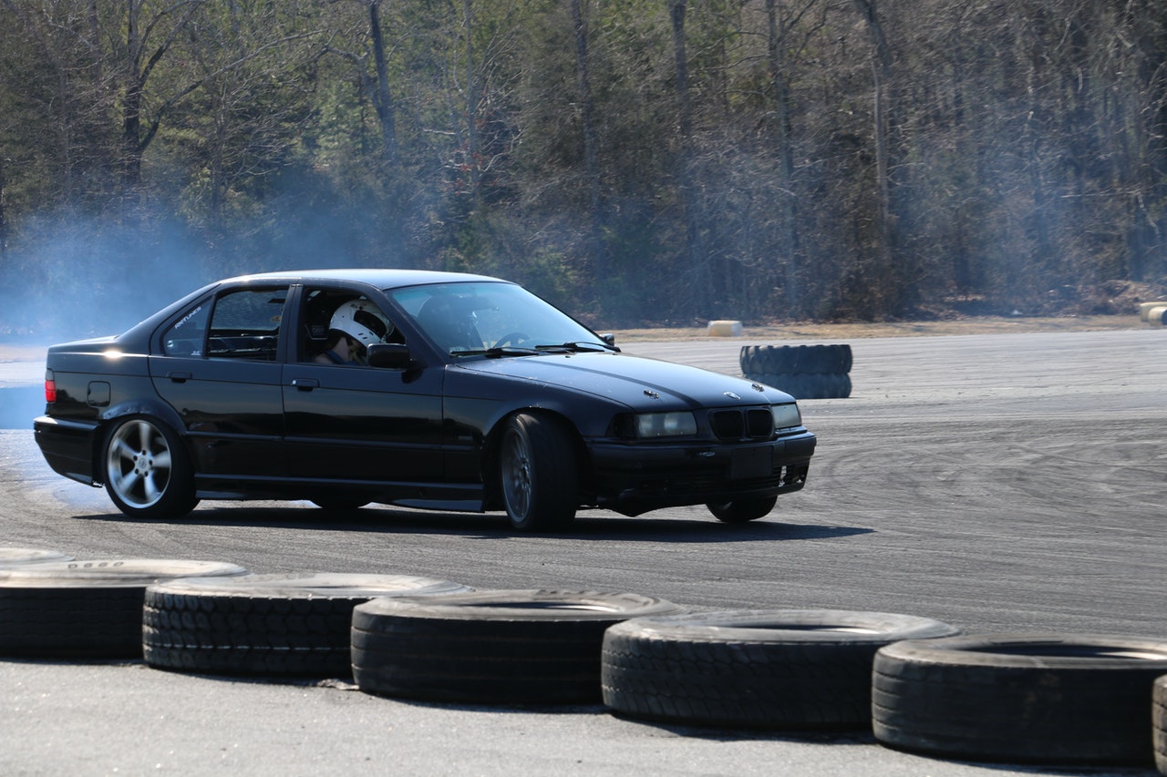 car drifiting on track 2