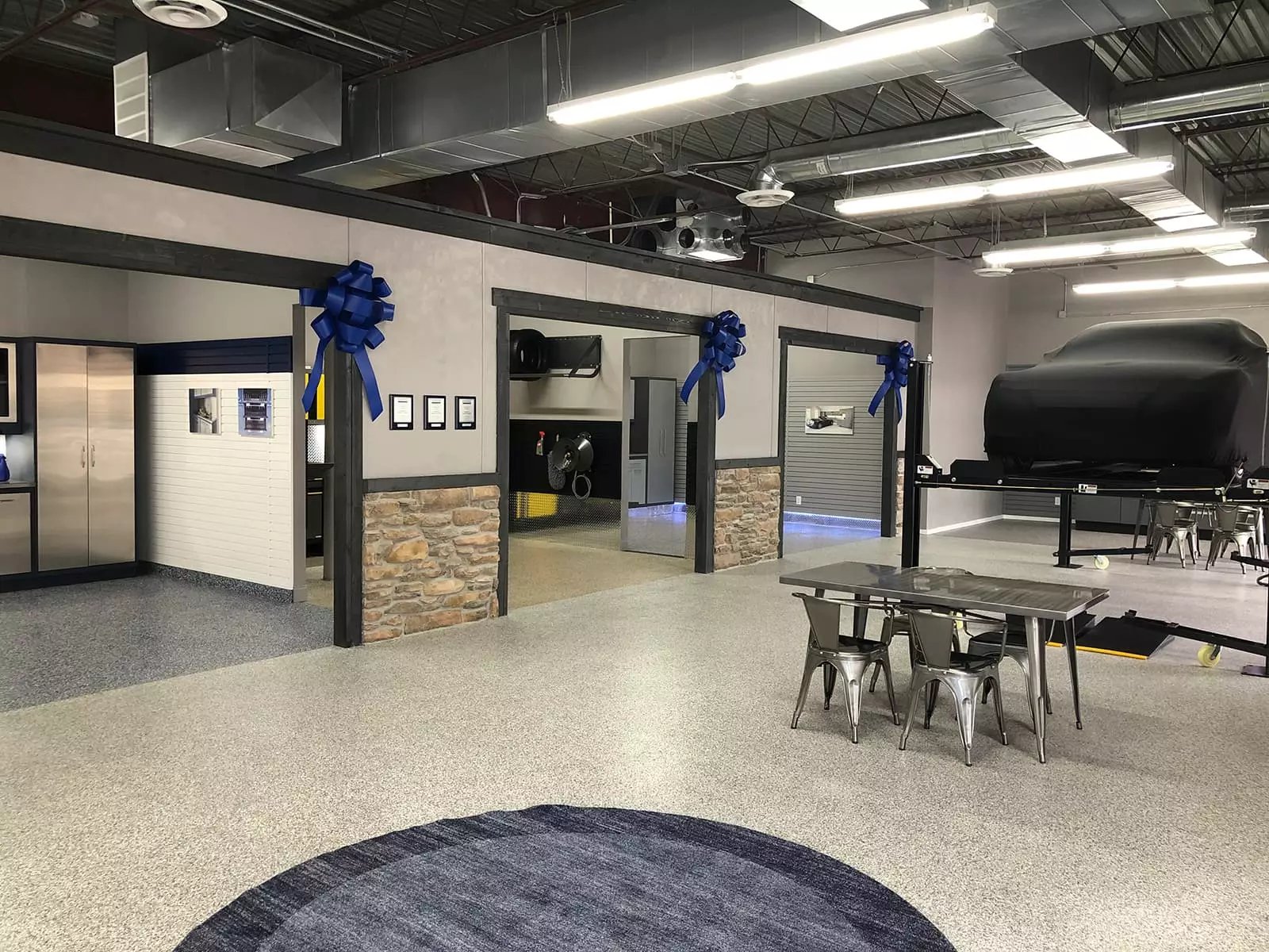 Displays - Dallas Showroom - Garage Living