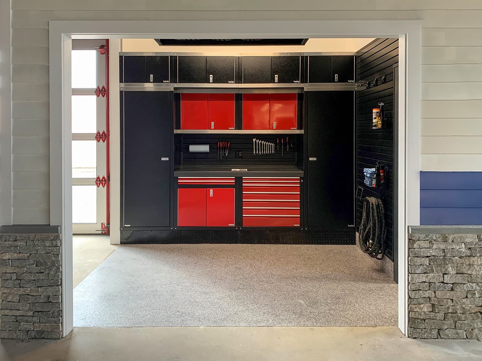 Garage Living Connecticut tire rack