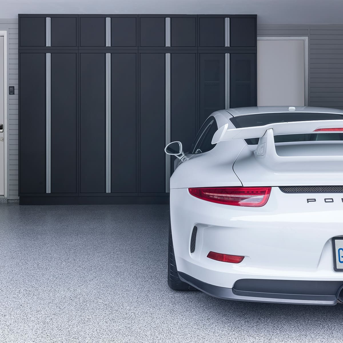 Minimalist Garage Makeover