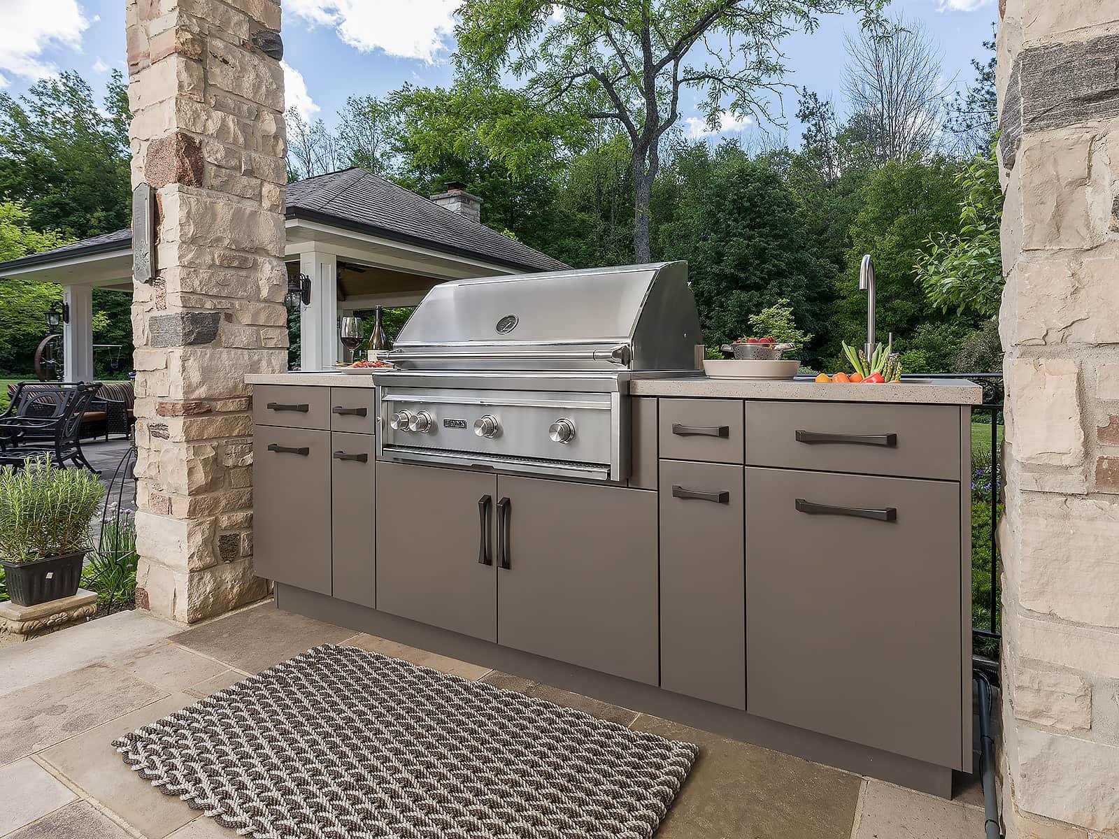 YOUR KITCHEN WORKS FOR YOU, NOT THE OTHER WAY AROUND