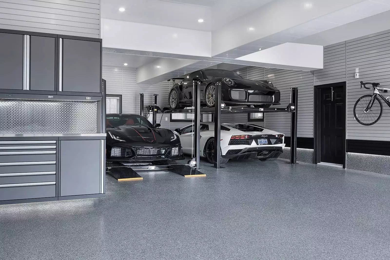 xdouble-car-lift-wide-shot-garage.jpg.pagespeed.ic.skWmqemEfj