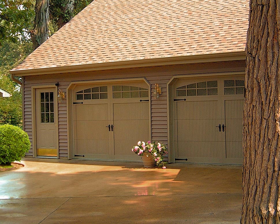 Fiberglass garage doors - Garage Living