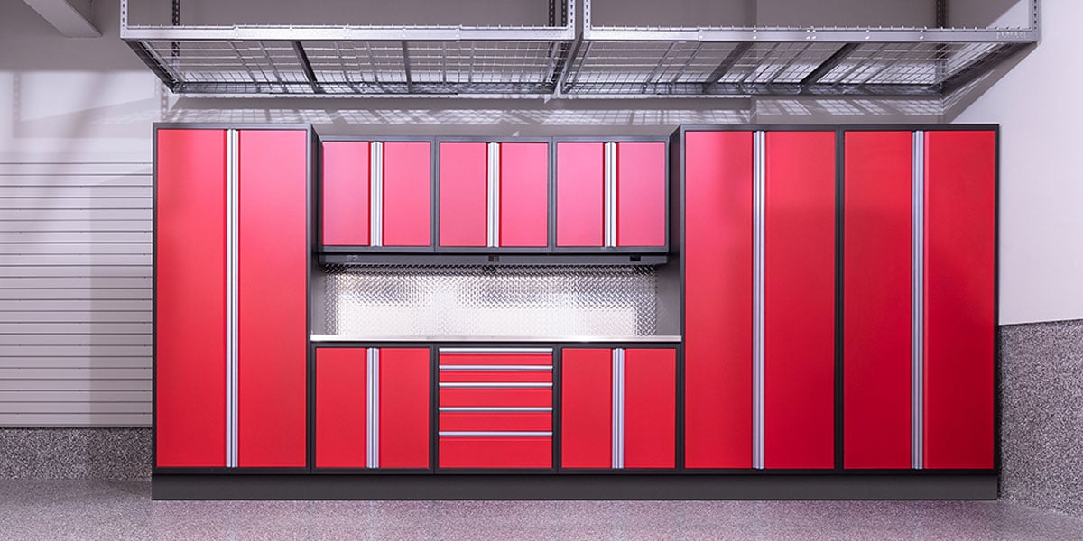 SignatureLine Garage Series: Deluxe Workshop with 10 Metal Cabinets