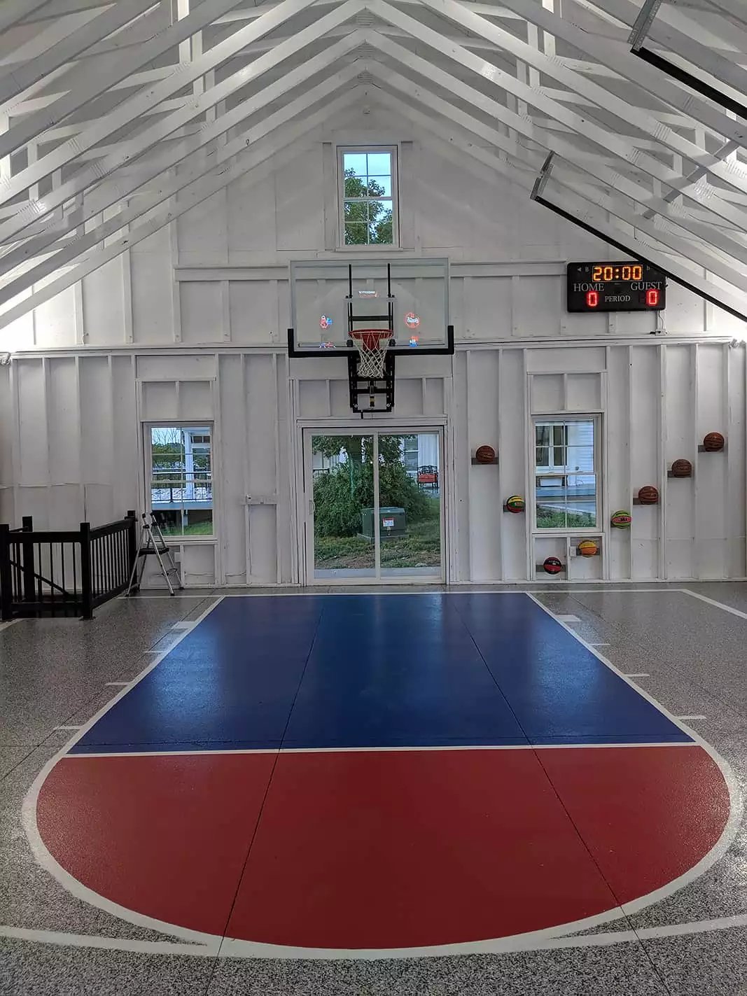 xhome-gym-basketball-court-garage-living.jpg.pagespeed.ic.AMK0TRCJE2