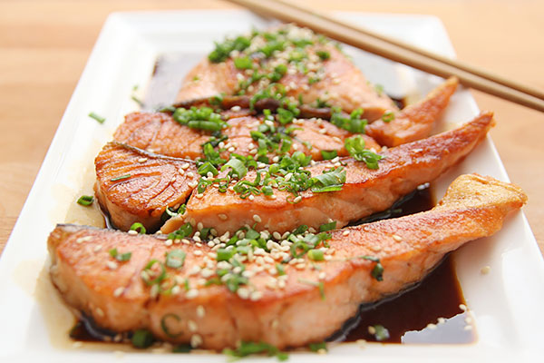 xokc_dinner_dish_fish.jpg.pagespeed.ic.nAEWNwD9pI