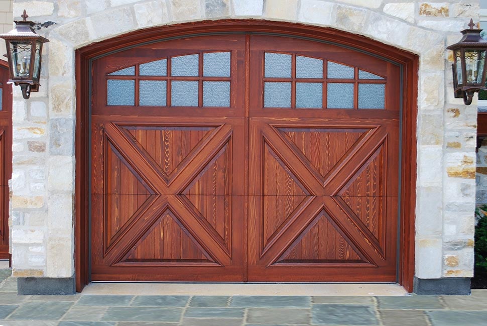 xwood-garage-door-18.jpg.pagespeed.ic.nhMxfSLJid