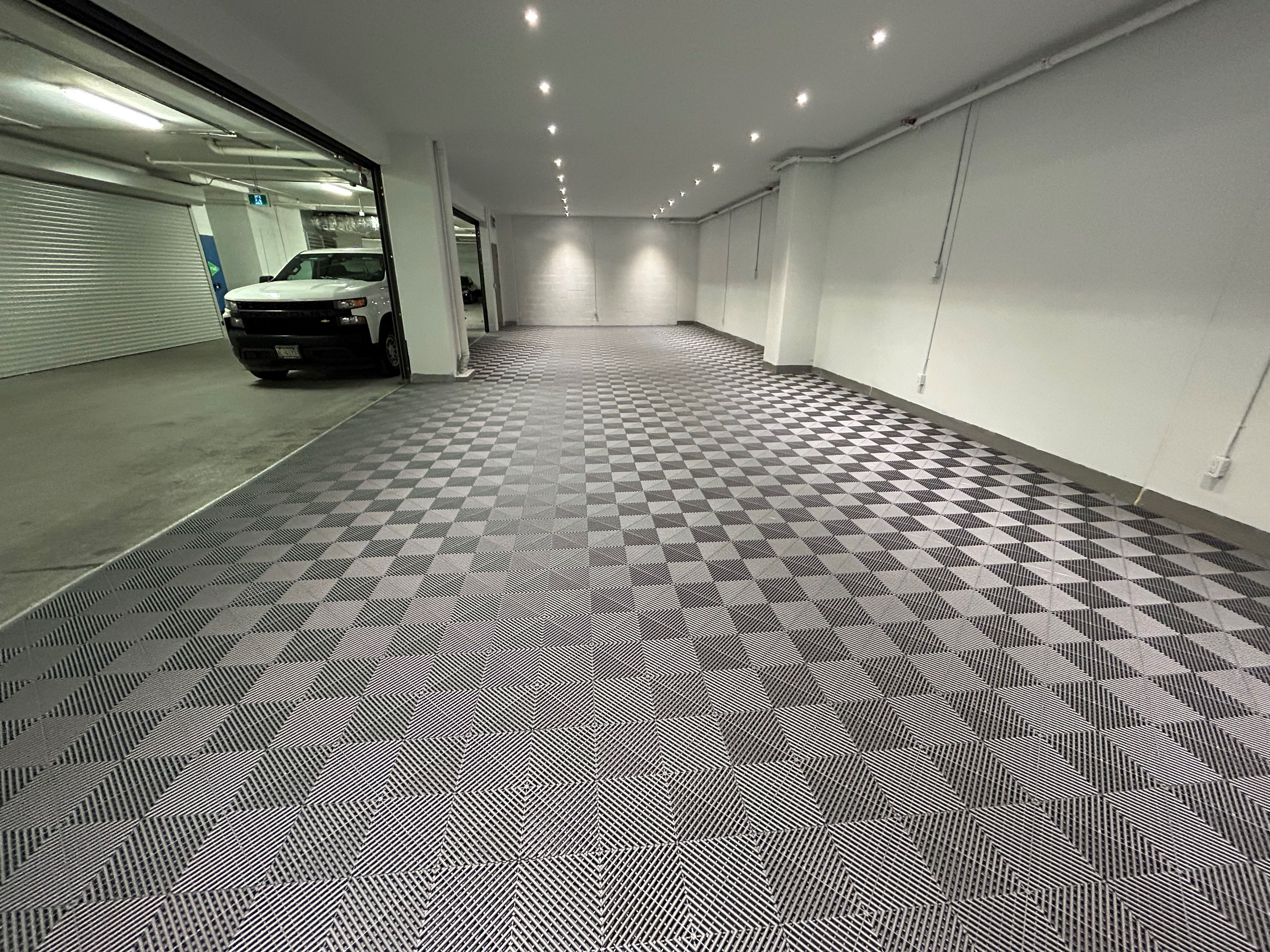 Garage Living tiles