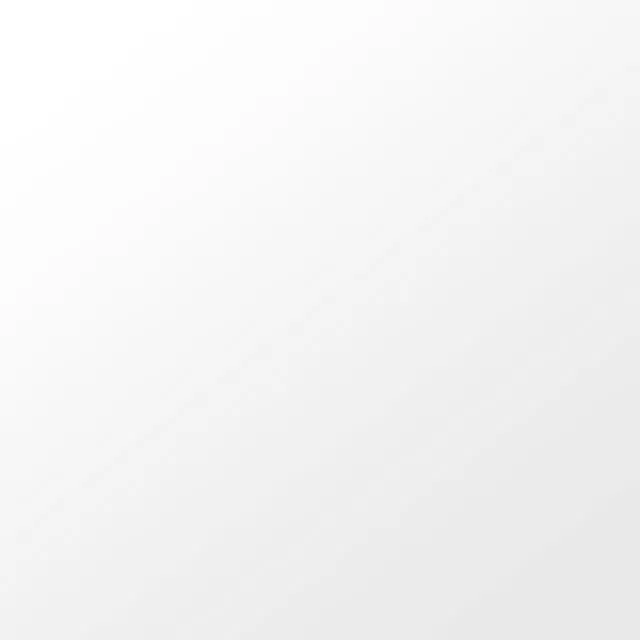 xhayley-white.jpg.pagespeed.ic.mJvtaQhKw0