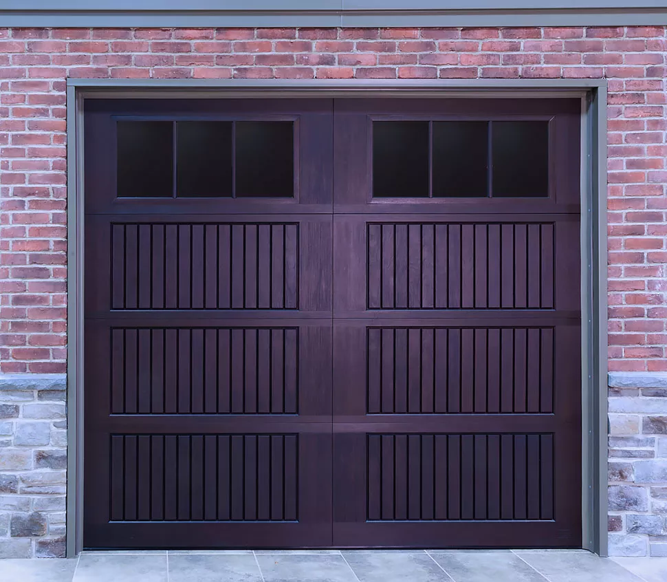 xwood-garage-door-green-aluminum-capping.jpg.pagespeed.ic.GFcN2gGeMu